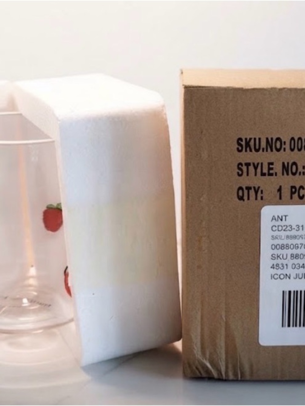 Anthropologie Rare Icon Juice Glass Strawberry New in Box - Picture 4 of 6